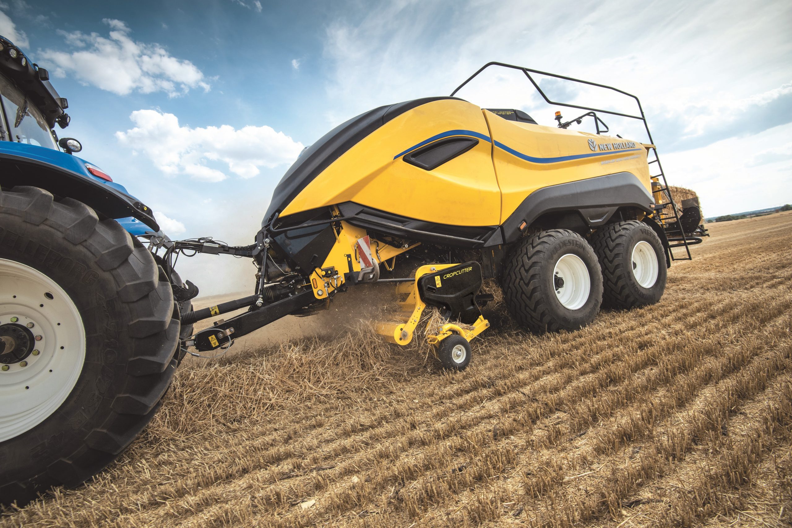 New Holland BigBaler 1290 High Density Delivers All-out Efficiency And ...