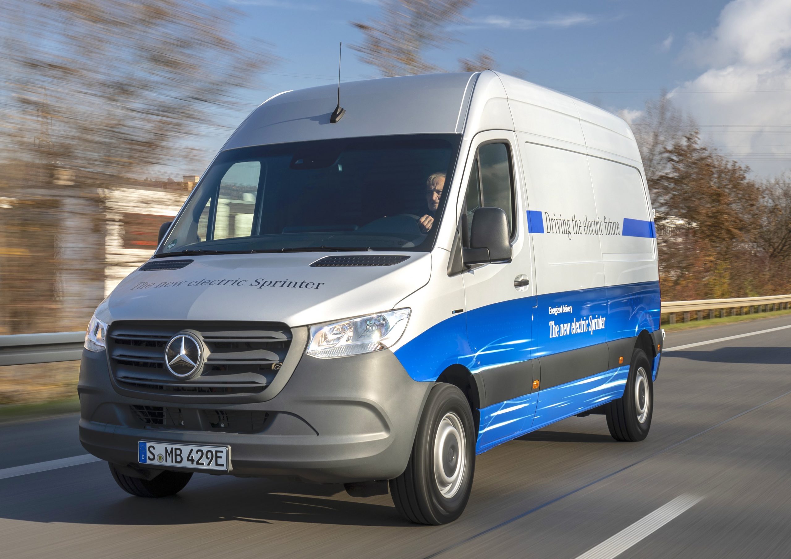 Mercedes-Benz gets ready for eSprinter – Wheels and Fields