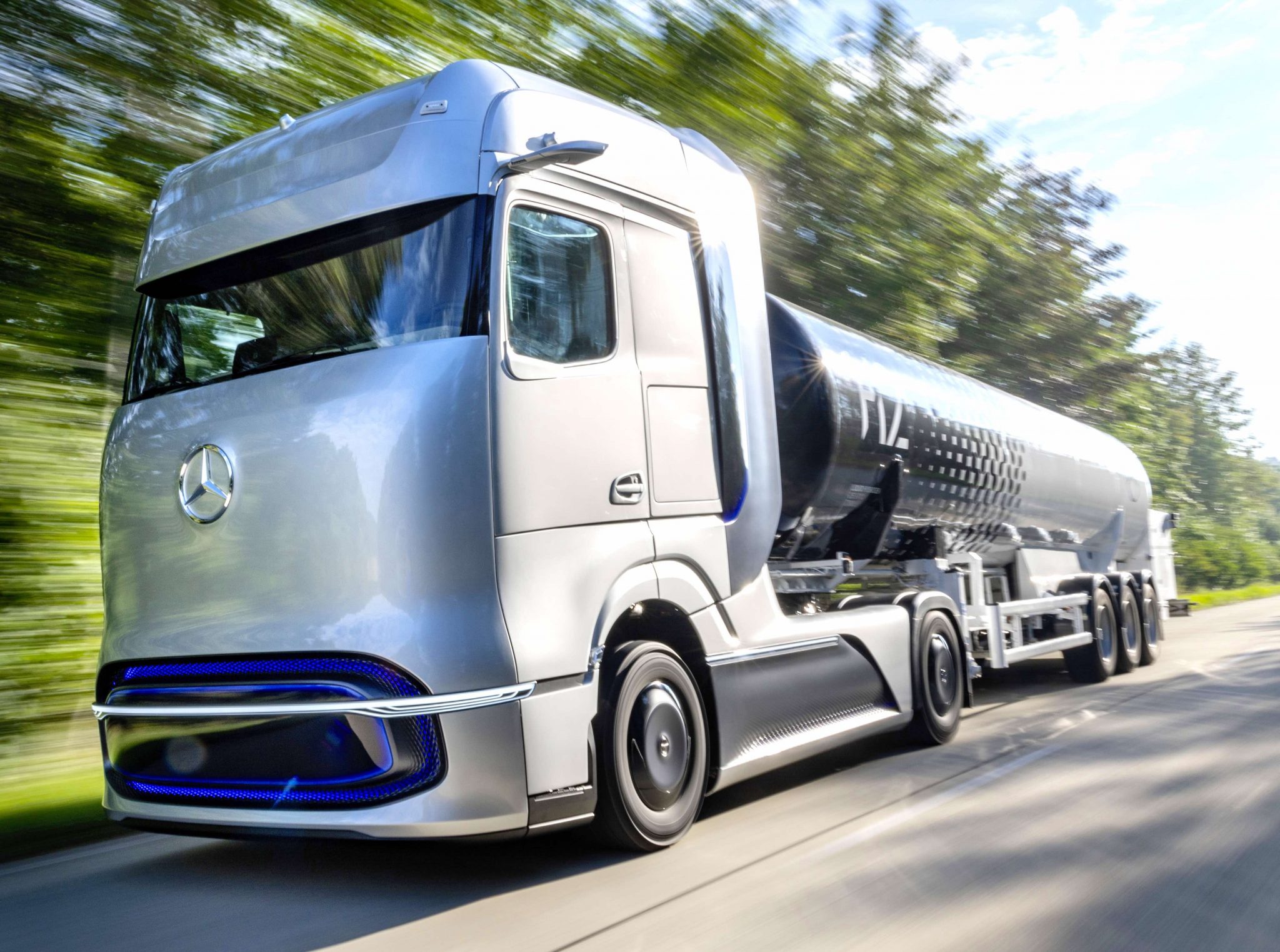 Mercedes-Benz Unveils Hydrogen-powered Actros Test Truck – Wheels And ...